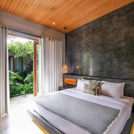 Suyai Villa Uluwatu Exterior photo