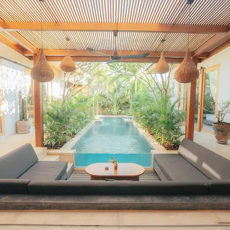 Suyai Villa Uluwatu Exterior photo